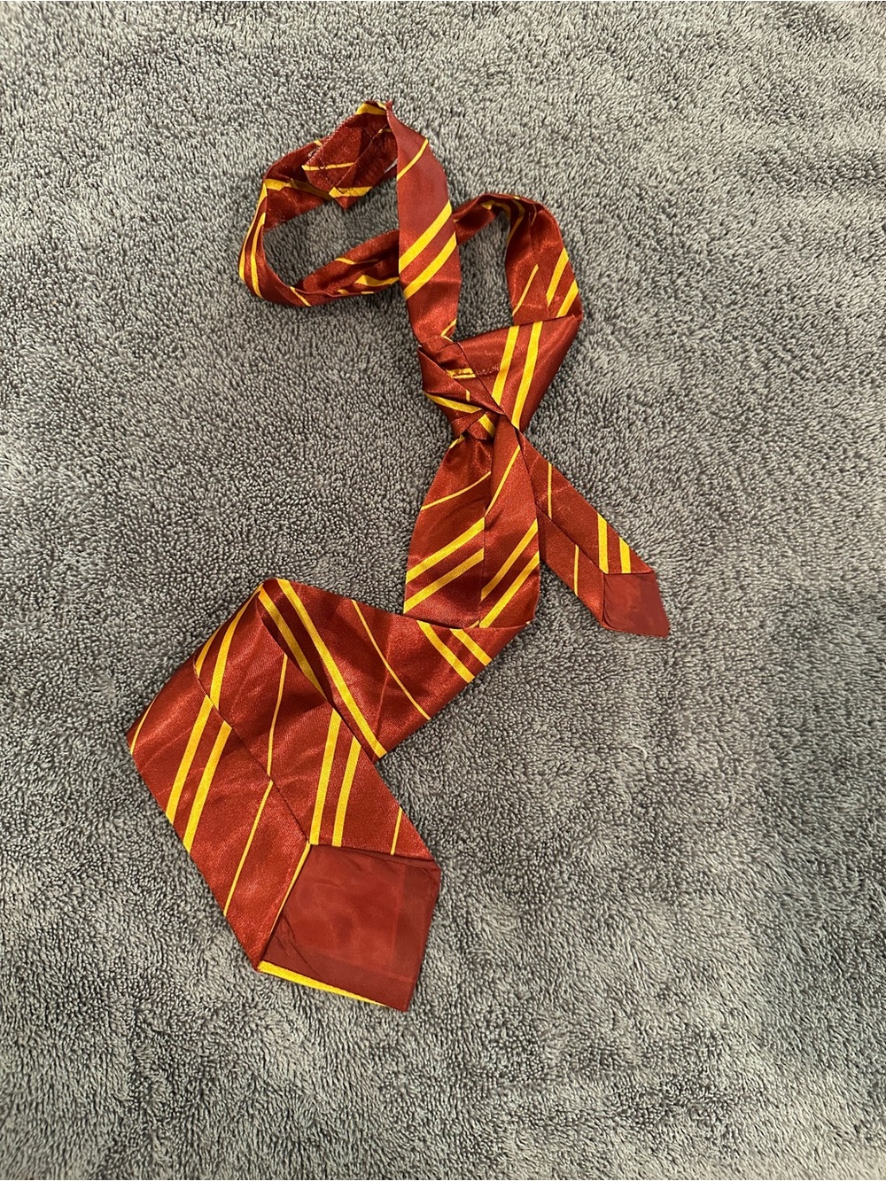 Harry Potter Deluxe Costume Black/Burgundy Wizard Robe with Striped Tie Small - Picture 13 of 14